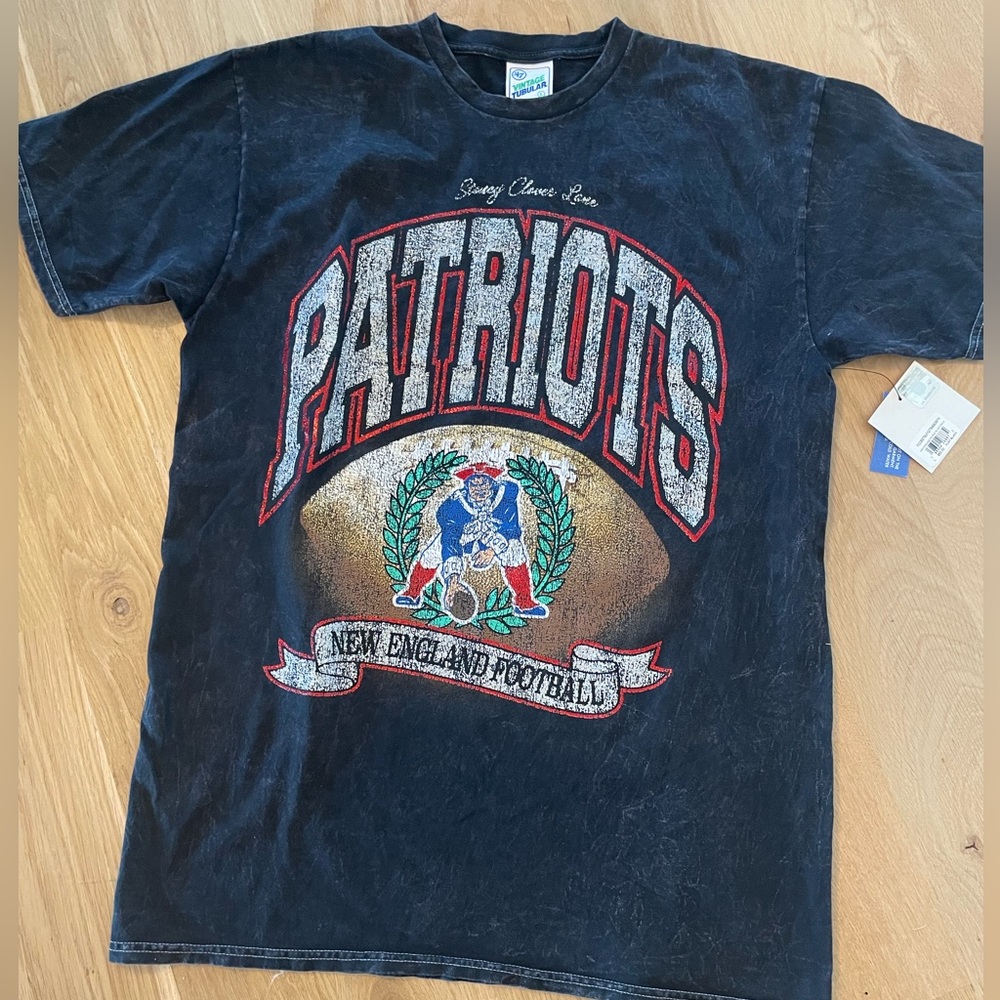 Patriots Sparkle Graphic Tee